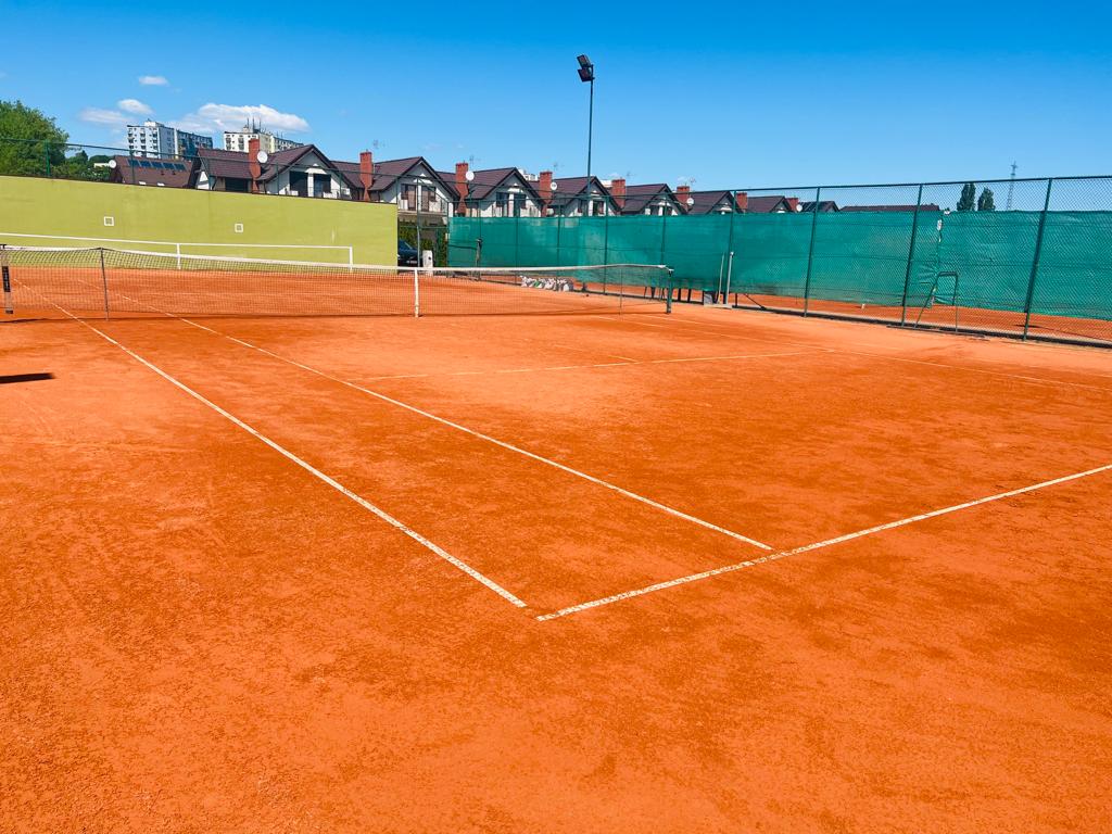 Marina Gorzów — korty marina